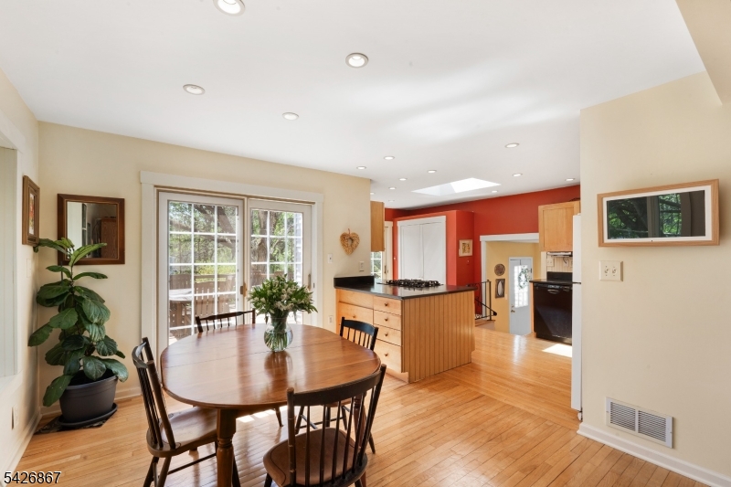 10 Babbitt Road Mendham, NJ 07945 - Photo 7 of 29