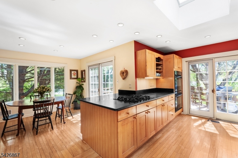 10 Babbitt Road Mendham, NJ 07945 - Photo 8 of 29