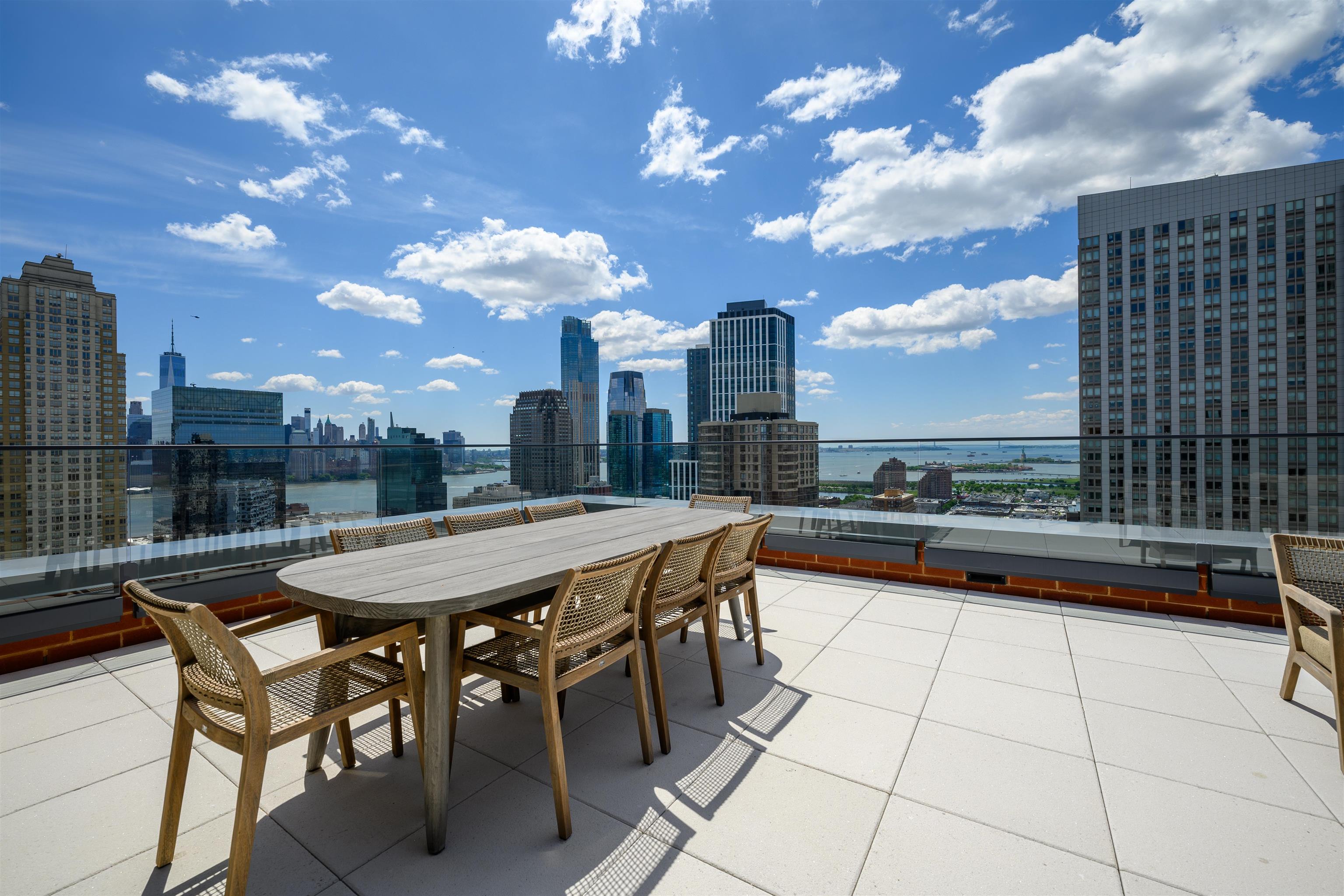 155 Bay Street, Unit R3102 Jersey City, NJ 07302 - Photo 17 of 21