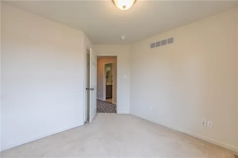 $309,000 | 101 Castle View Drive, McKees Rocks, PA 15136
