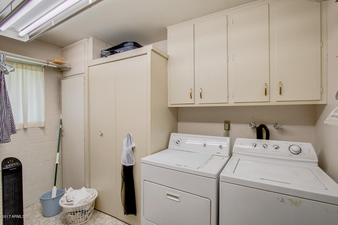 10825 West Hatcher Road Sun City, AZ 85351 - Photo 18 of 23 Laundry Room
