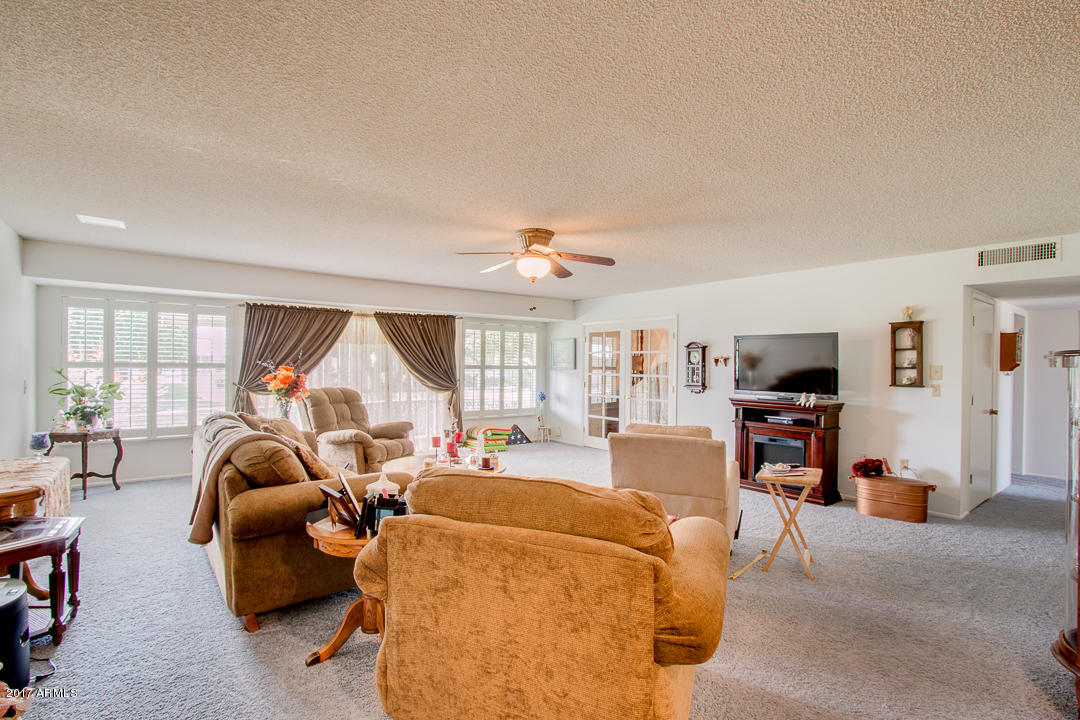 10825 West Hatcher Road Sun City, AZ 85351 - Photo 8 of 23 09-Hatcher