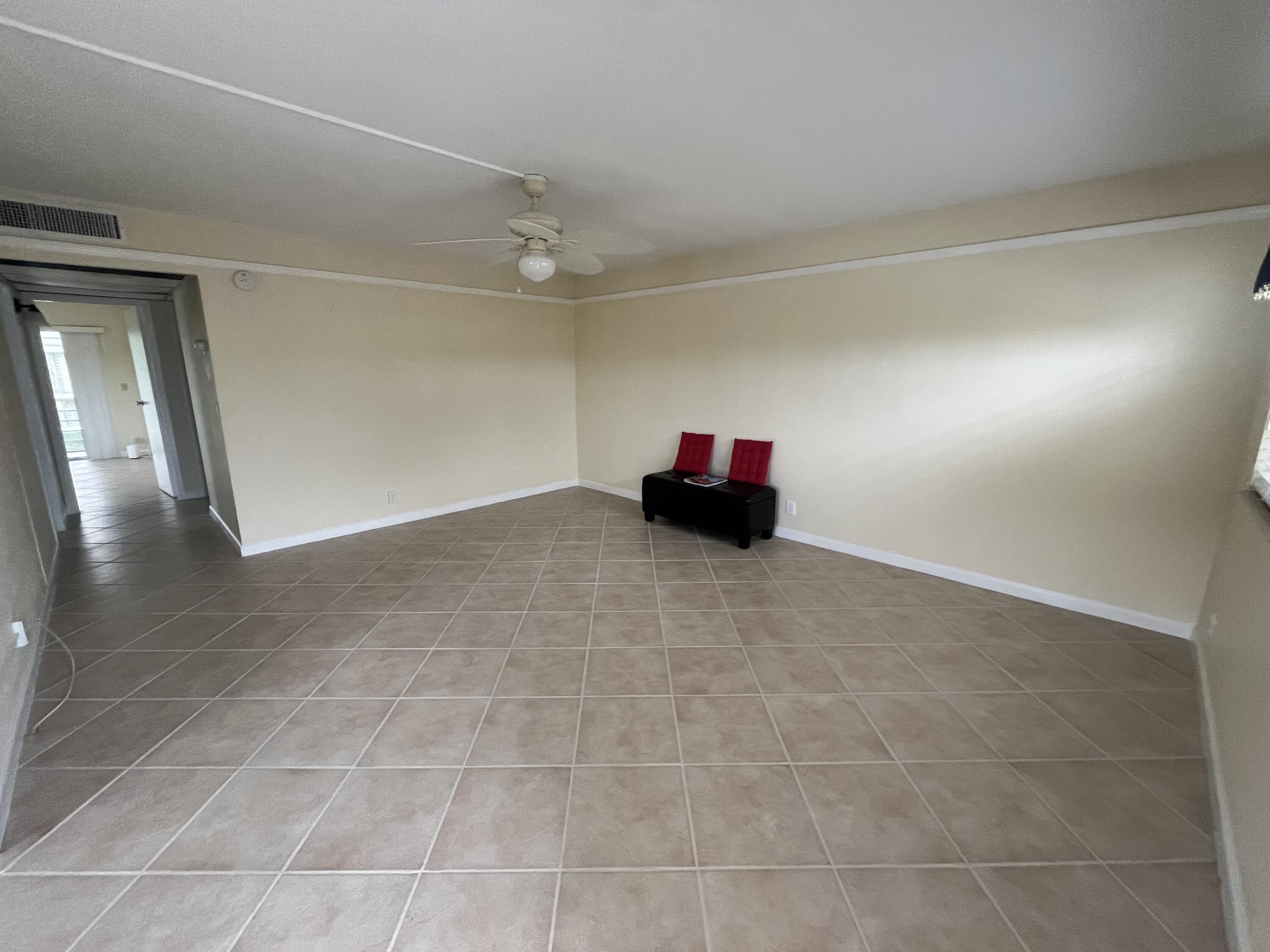 192 Monaco Way Delray Beach, FL 33446 - Photo 22 of 75 great/living room area