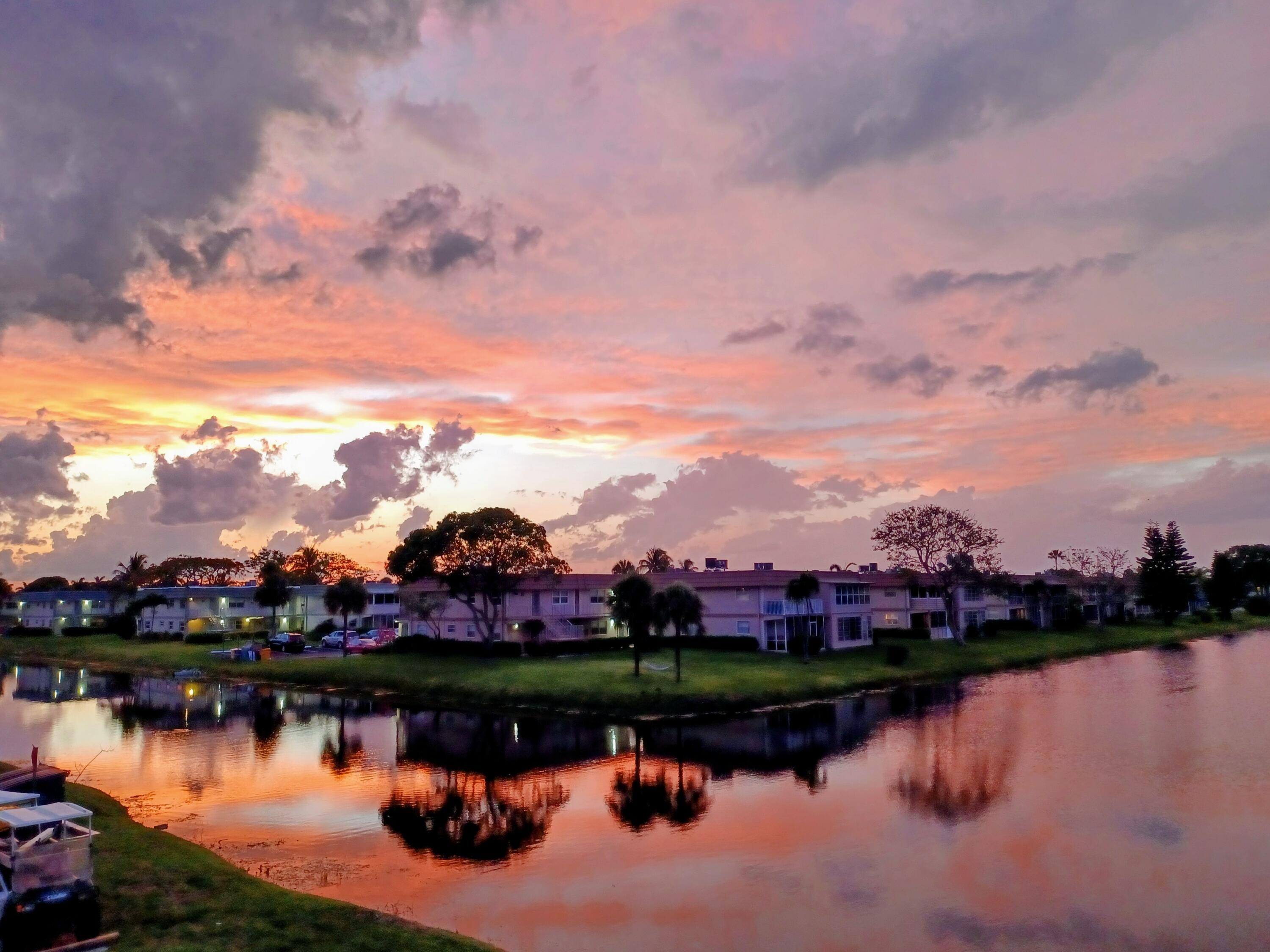192 Monaco Way Delray Beach, FL 33446 - Photo 6 of 75 VIEW