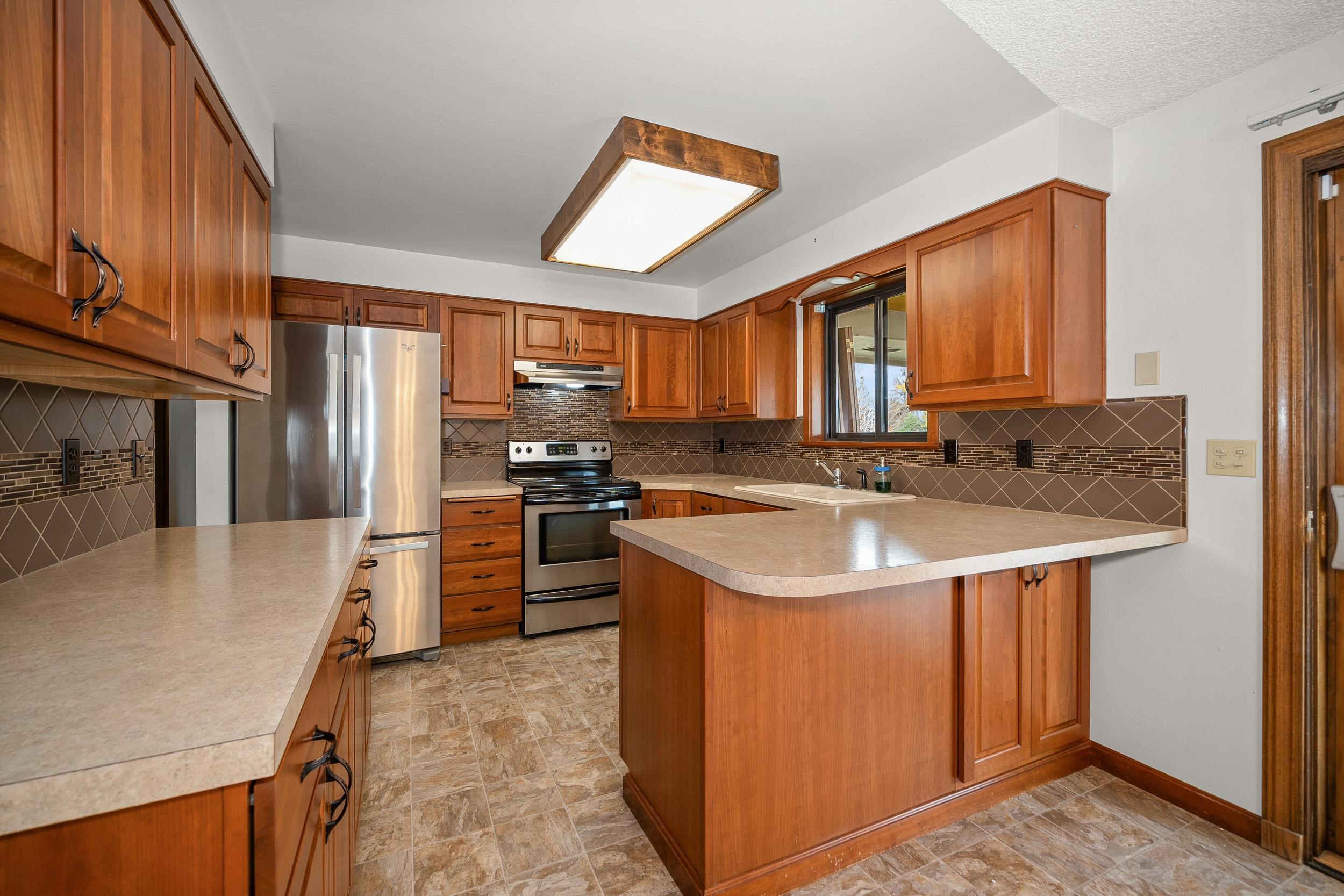 3305 South Bowdish Road Spokane Valley, WA 99206 - Photo 6 of 29 Gallery Image 6