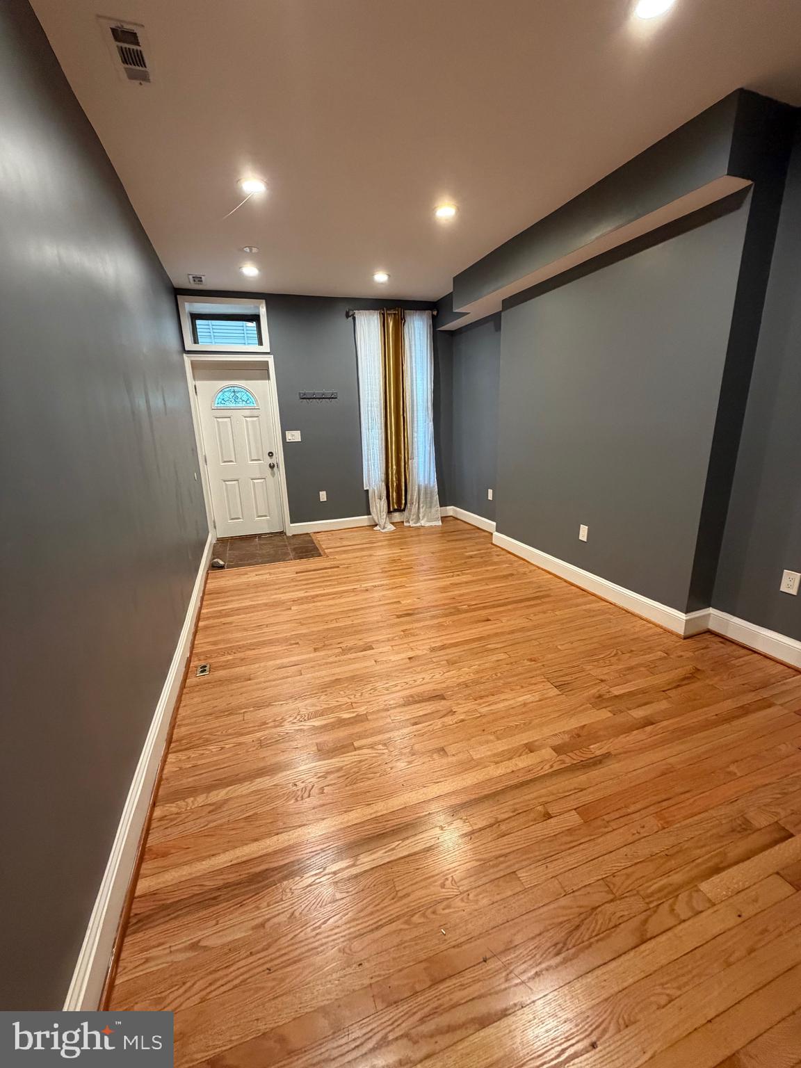 1032 Valley Street Baltimore, MD 21202 - Photo 3 of 16
