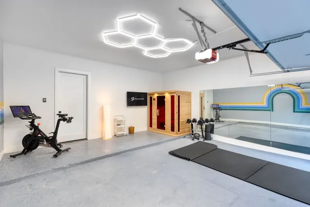 $1,850,000 | 1612 Clifford Avenue, Austin, TX 78702