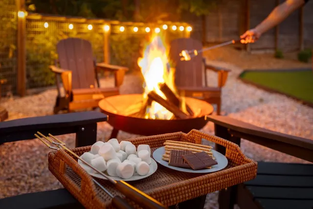 $1,850,000 | 1612 Clifford Avenue, Austin, TX 78702