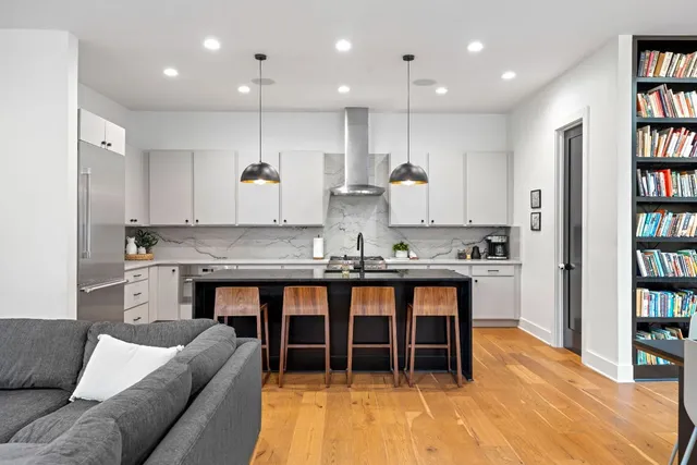 $1,850,000 | 1612 Clifford Avenue, Austin, TX 78702