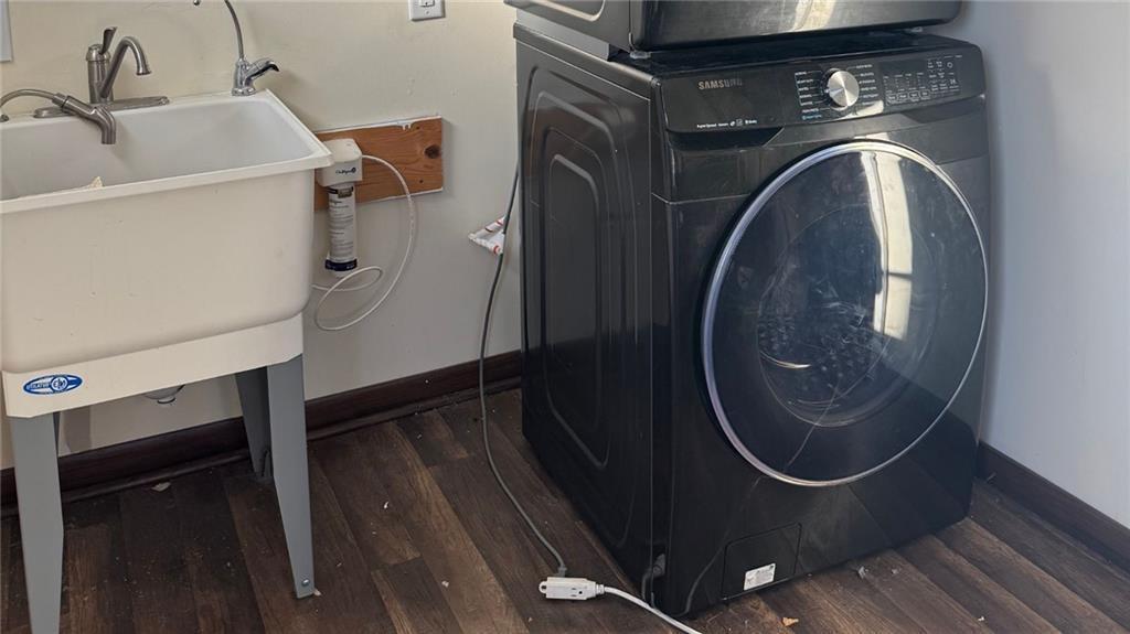 E5461 County Rd BB Menomonie, WI 54751 - Photo 7 of 20