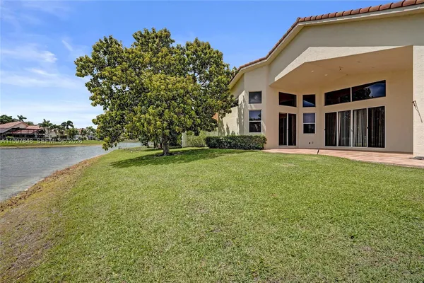 $4,500 | 10800 Haydn Drive, Boca Raton, FL 33498