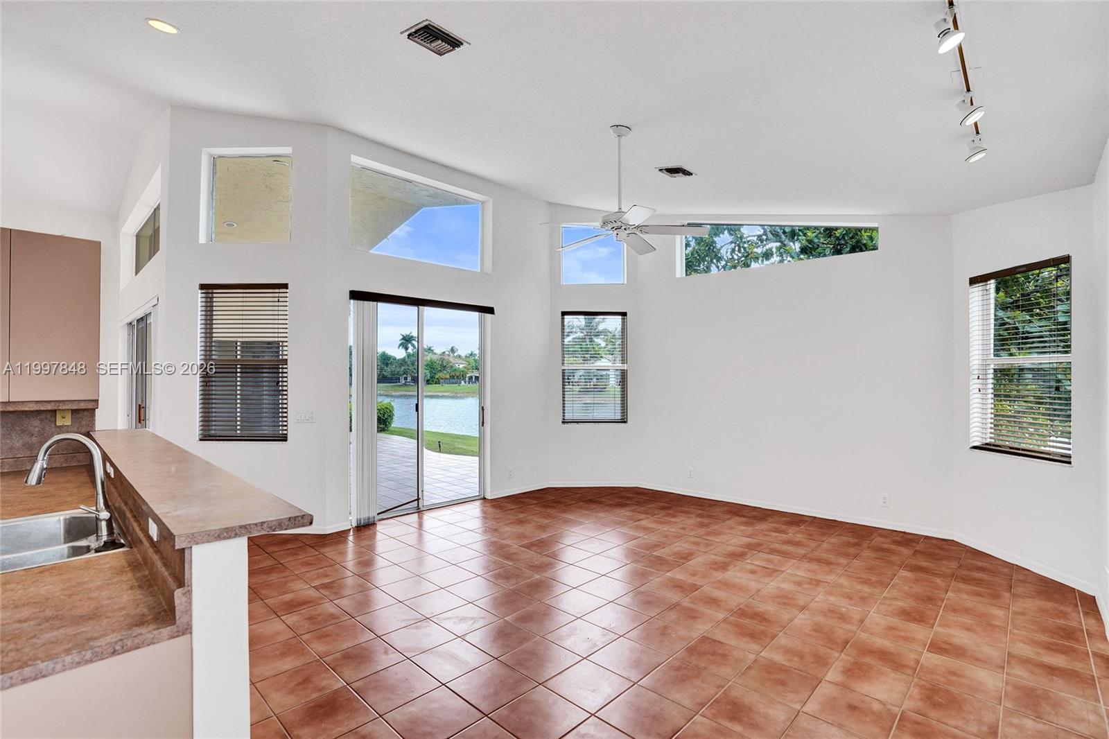 10800 Haydn Drive Boca Raton, FL 33498 - Photo 25 of 36