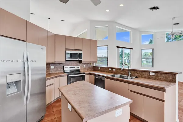 $4,500 | 10800 Haydn Drive, Boca Raton, FL 33498