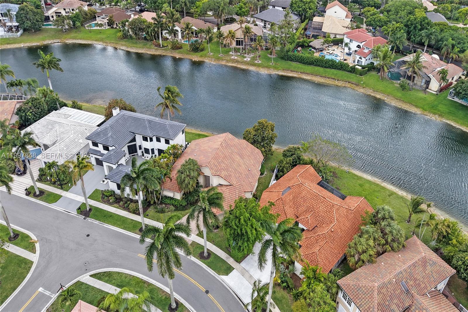 10800 Haydn Drive Boca Raton, FL 33498 - Photo 35 of 36