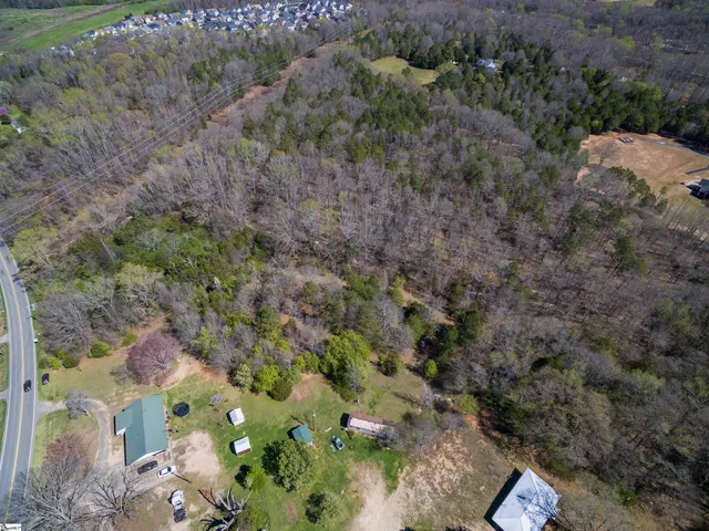 $299,999 | 430 Wilson Bridge Road, Simpsonville, SC 29680