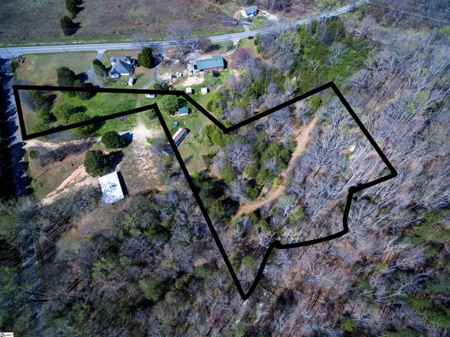 $299,999 | 430 Wilson Bridge Road, Simpsonville, SC 29680