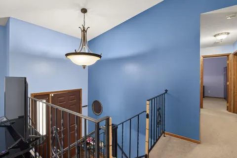 $269,900 | 929 94th Avenue Northeast, Blaine, MN 55434