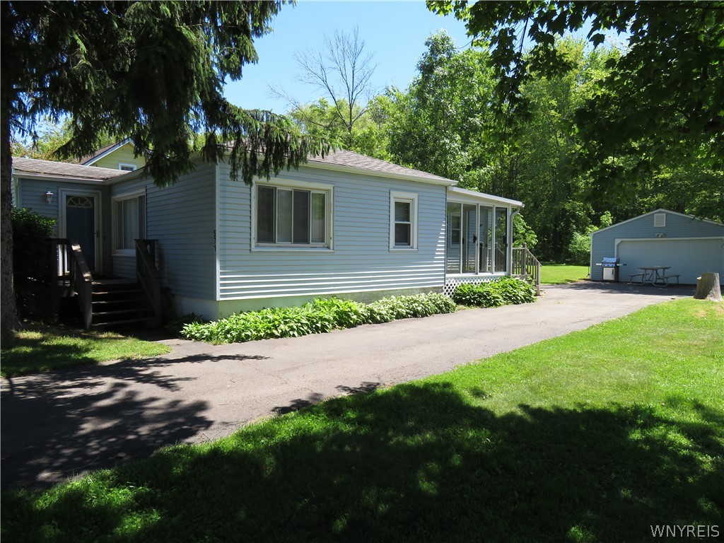 571 Tuscarora Road Evans, NY 14006 - Photo 3 of 41