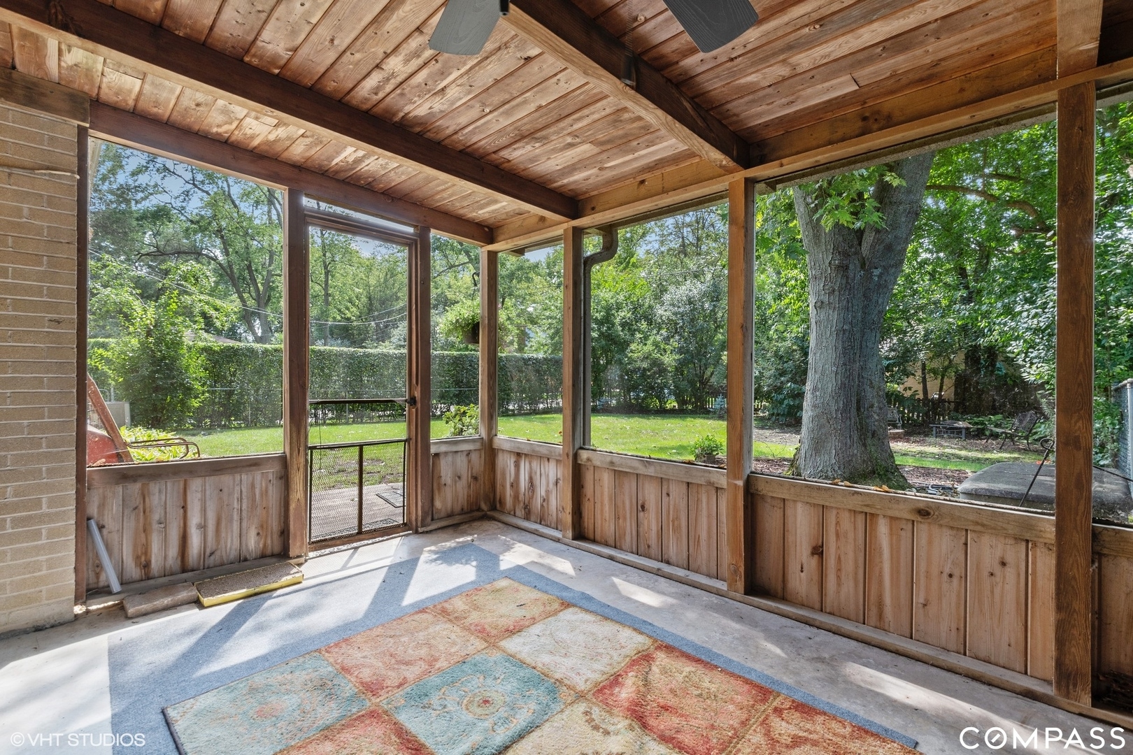 706 Deerpath Drive Deerfield, IL 60015 - Photo 10 of 11 a view of a large room with large windows and wooden fence