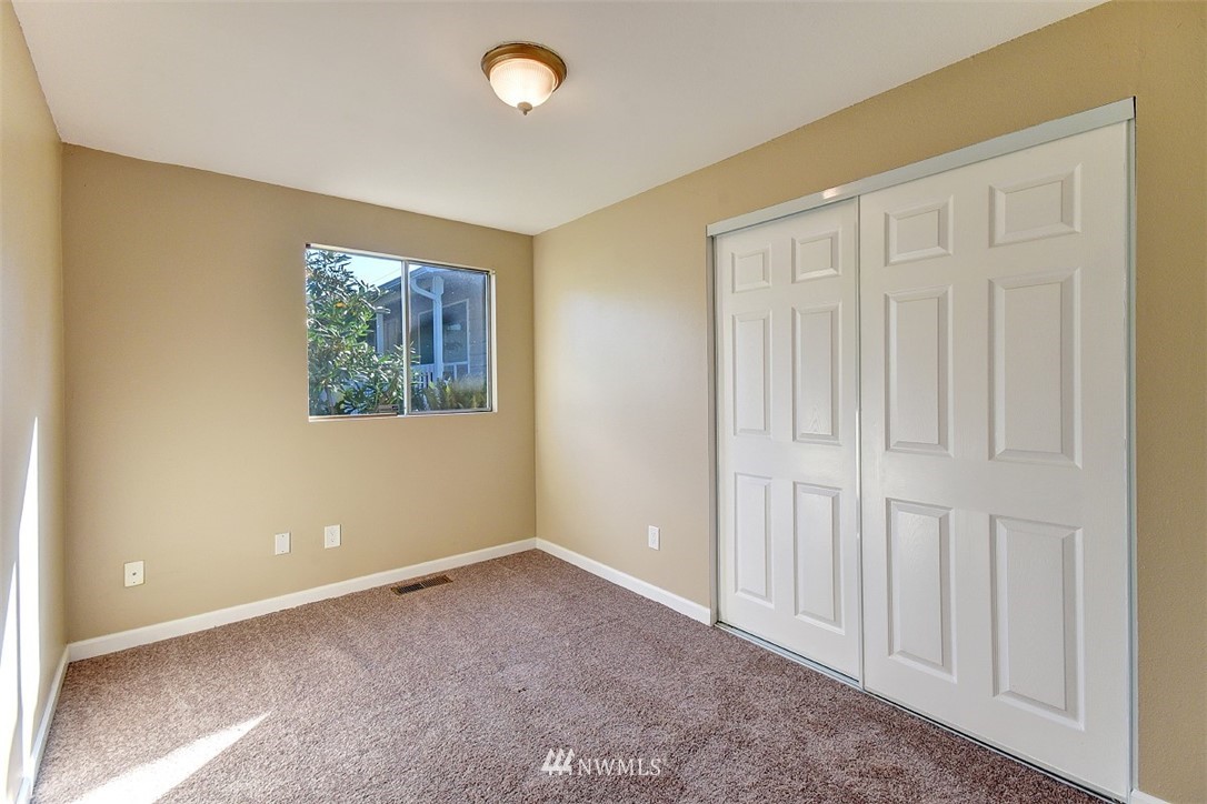 632 212th Street Southwest Bothell, WA 98021 - Photo 11 of 15