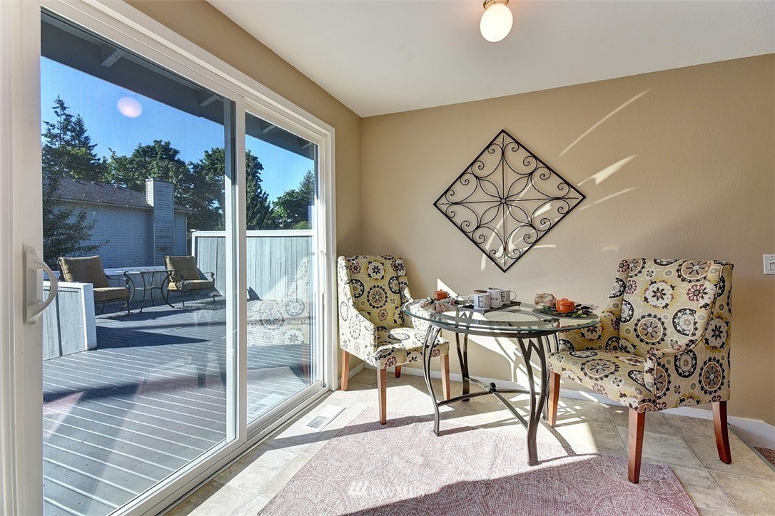 632 212th Street Southwest Bothell, WA 98021 - Photo 4 of 15