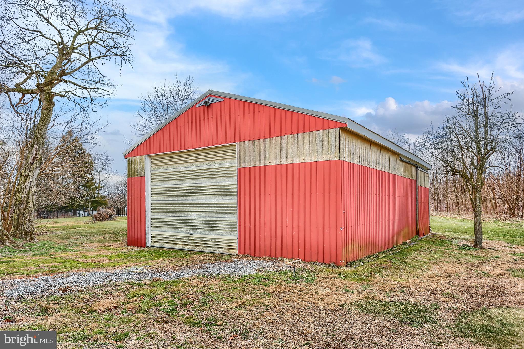 137 State Road Mechanicsburg, PA 17050 - Photo 8 of 39 1,560 - Sq Ft Pole Barn