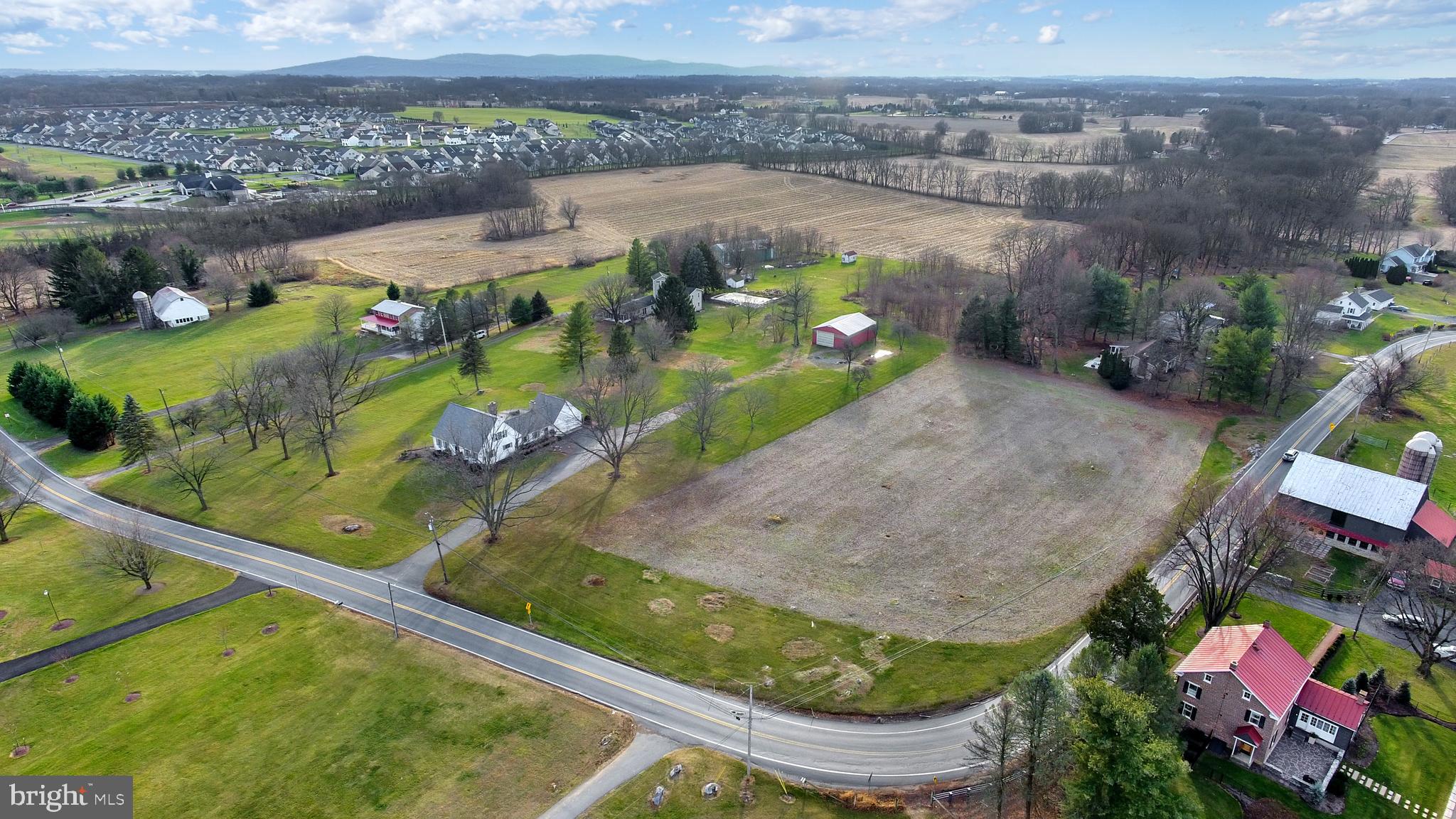 137 State Road Mechanicsburg, PA 17050 - Photo 9 of 39 Gallery Image 9