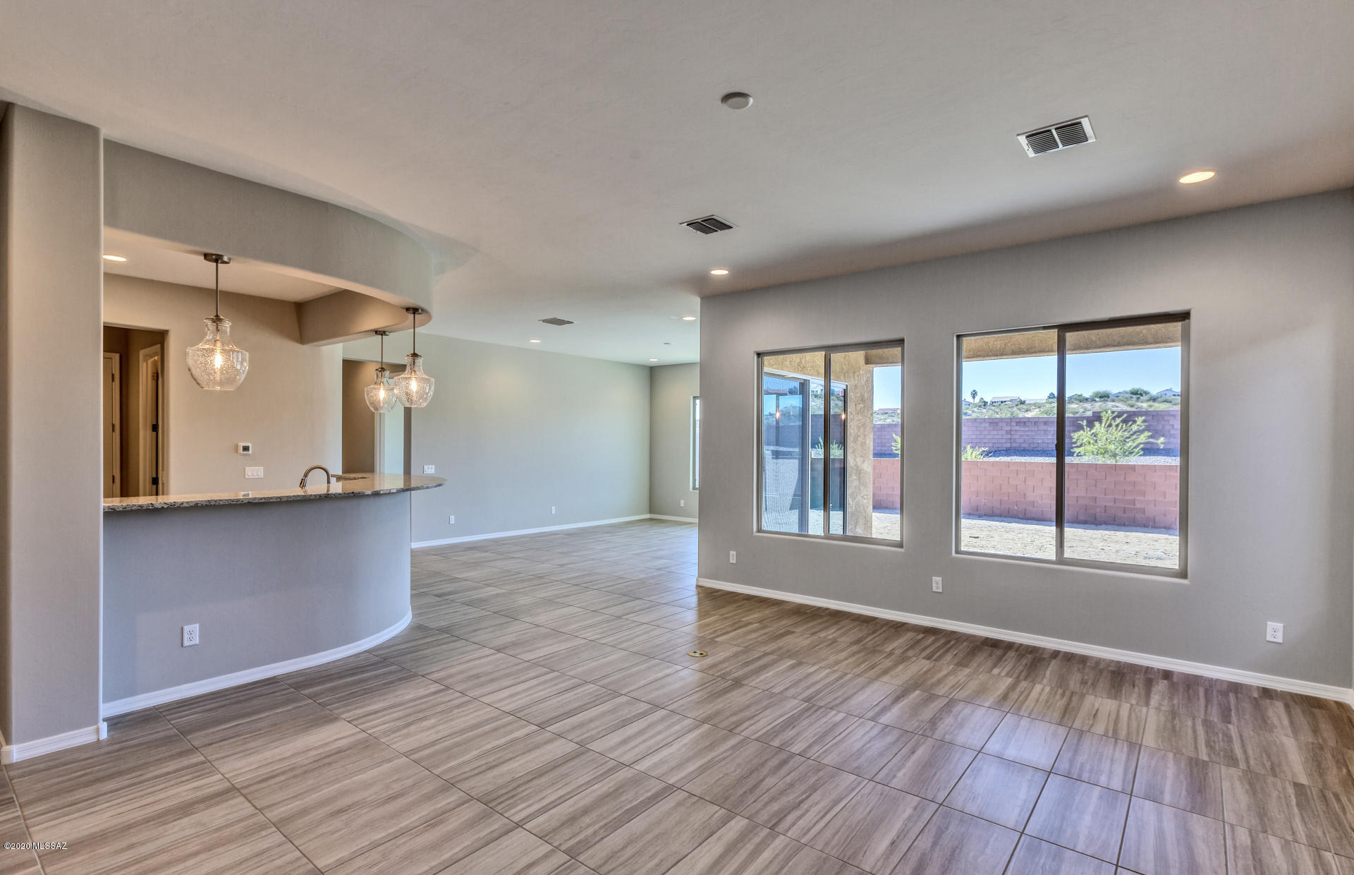 732 East Romsdalen Road Tucson, AZ 85755 - Photo 14 of 36