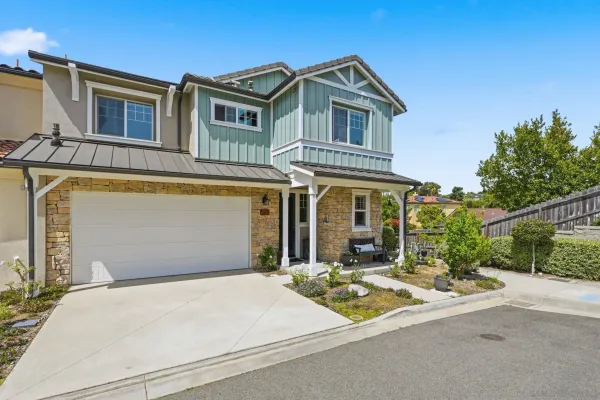 $1,999,000 | 676 Manzanita Lane, Encinitas, CA 92024