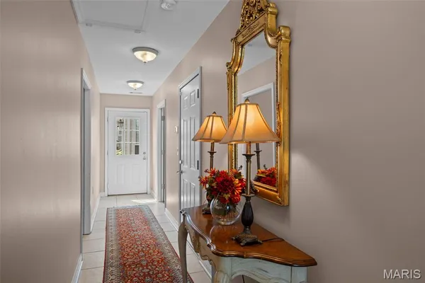 $1,700,000 | 2104 North Ballas Road, St. Louis, MO 63131