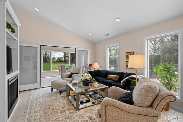$1,700,000 | 2104 North Ballas Road, Town and Country, MO 63131