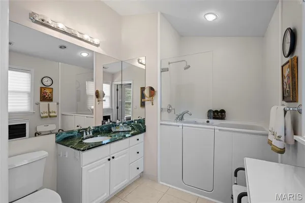 $1,700,000 | 2104 North Ballas Road, St. Louis, MO 63131