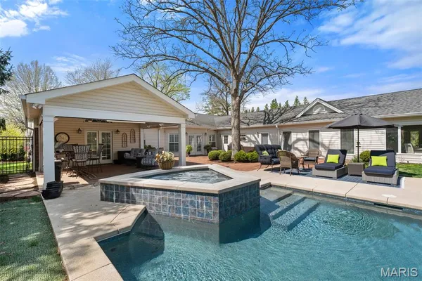 $1,700,000 | 2104 North Ballas Road, Town and Country, MO 63131