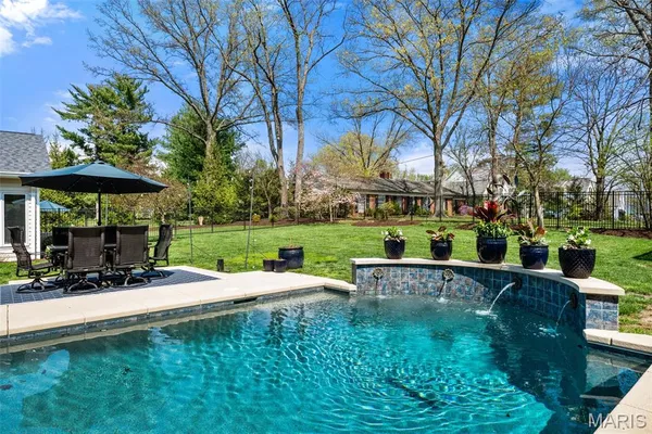 $1,700,000 | 2104 North Ballas Road, Town and Country, MO 63131