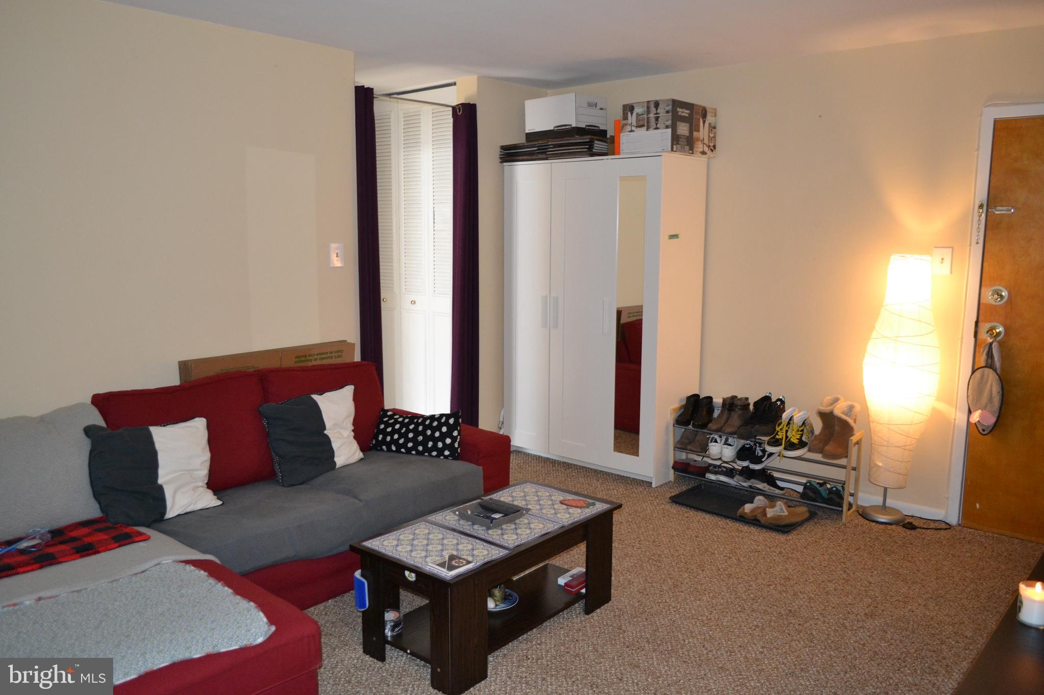 1600 Church Road, Unit C301 Wyncote, PA 19095 - Photo 3 of 9 Living Room
