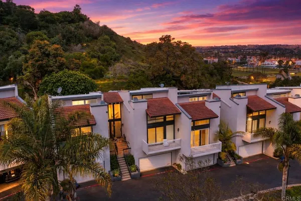 $1,075,000 | 2415 La Costa Avenue, Unit E, Carlsbad, CA 92009