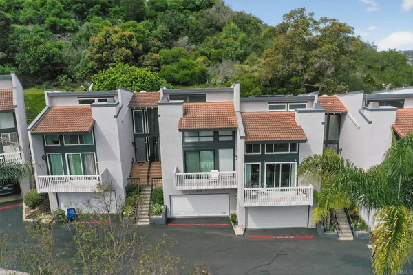 $1,075,000 | 2415 La Costa Avenue, Unit E, Carlsbad, CA 92009