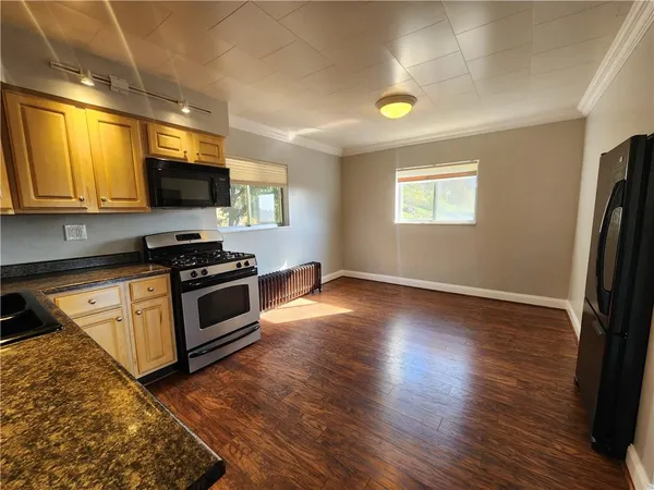 $1,245 | 512 Brinwood Avenue, Unit 2, Pittsburgh, PA 15227