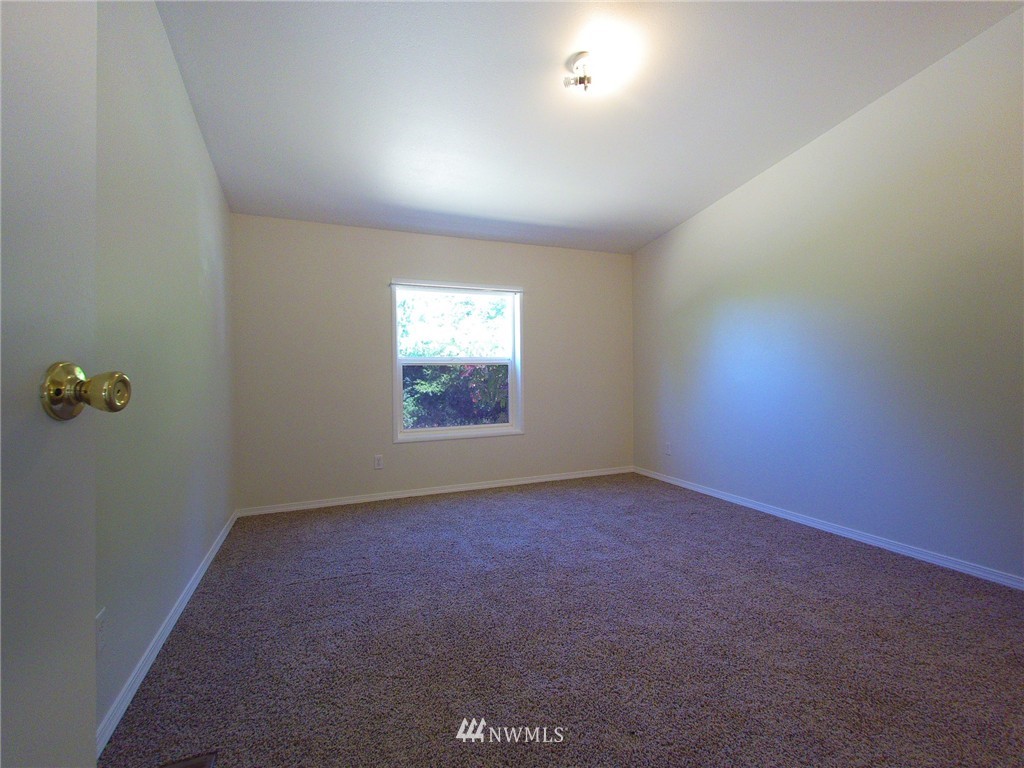 1405 Monroe Road Port Angeles, WA 98362 - Photo 11 of 25 Gallery Image 11