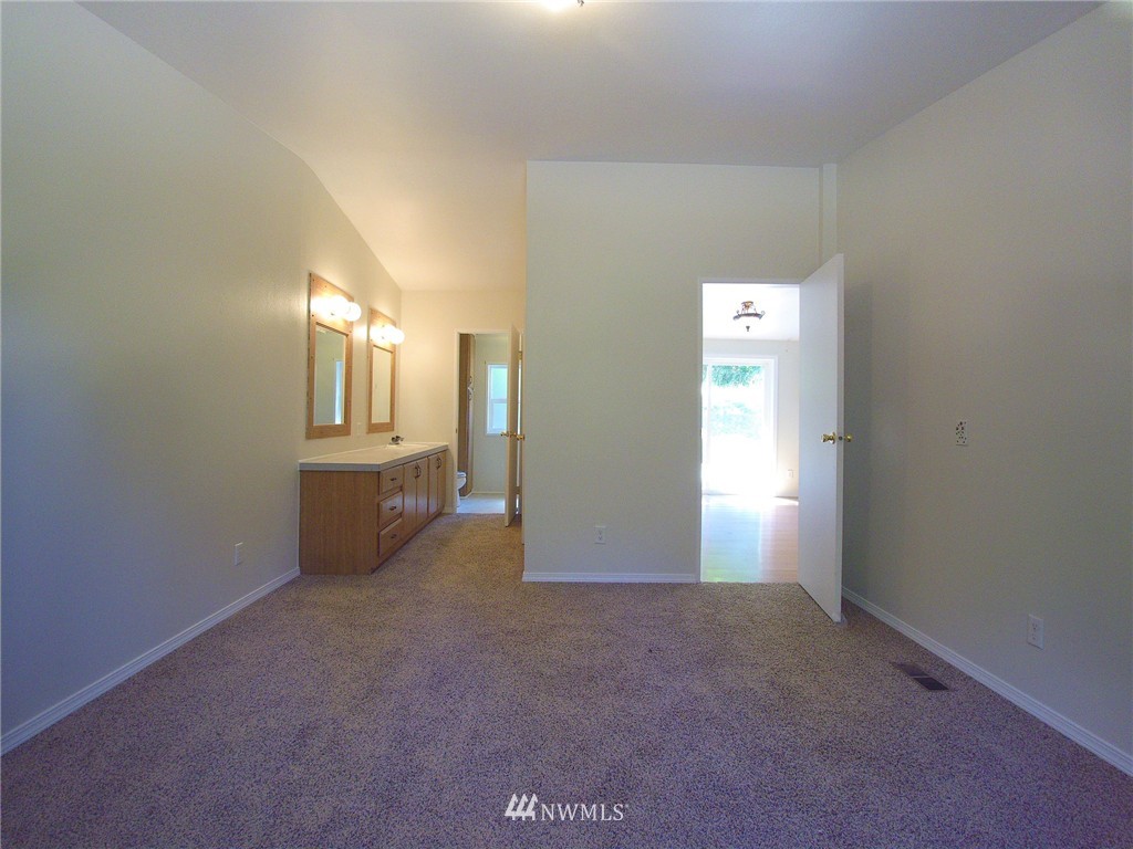 1405 Monroe Road Port Angeles, WA 98362 - Photo 12 of 25 Gallery Image 12