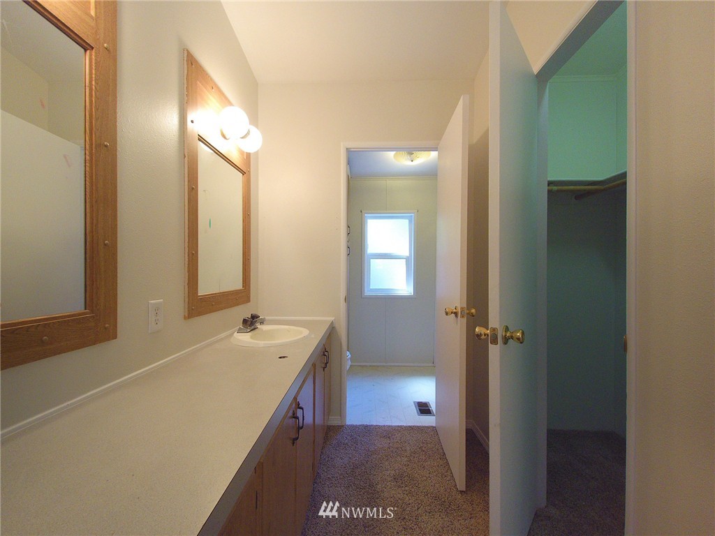 1405 Monroe Road Port Angeles, WA 98362 - Photo 13 of 25 Gallery Image 13