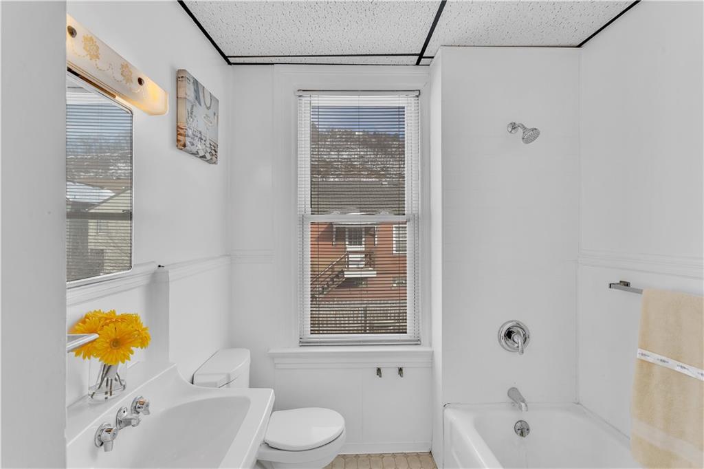 1920 Middle Street Pittsburgh, PA 15215 - Photo 23 of 27