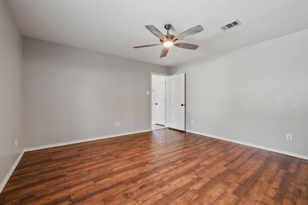 121 Sunset Lane Whitewright, TX 75491 - Photo 18 of 40