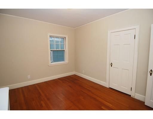 236 Manthorne Road Boston, MA 02132 - Photo 20 of 26 Gallery Image 20