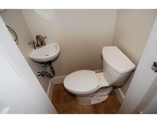 236 Manthorne Road Boston, MA 02132 - Photo 8 of 26 Gallery Image 8