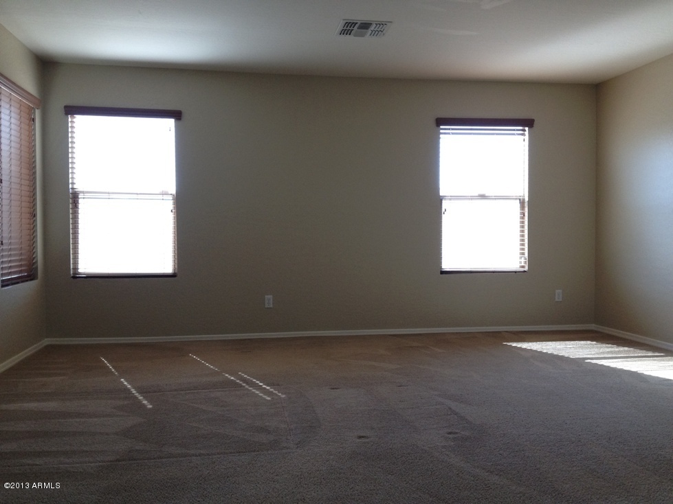2927 West Carson Road Phoenix, AZ 85041 - Photo 20 of 24 MasterBedroom1