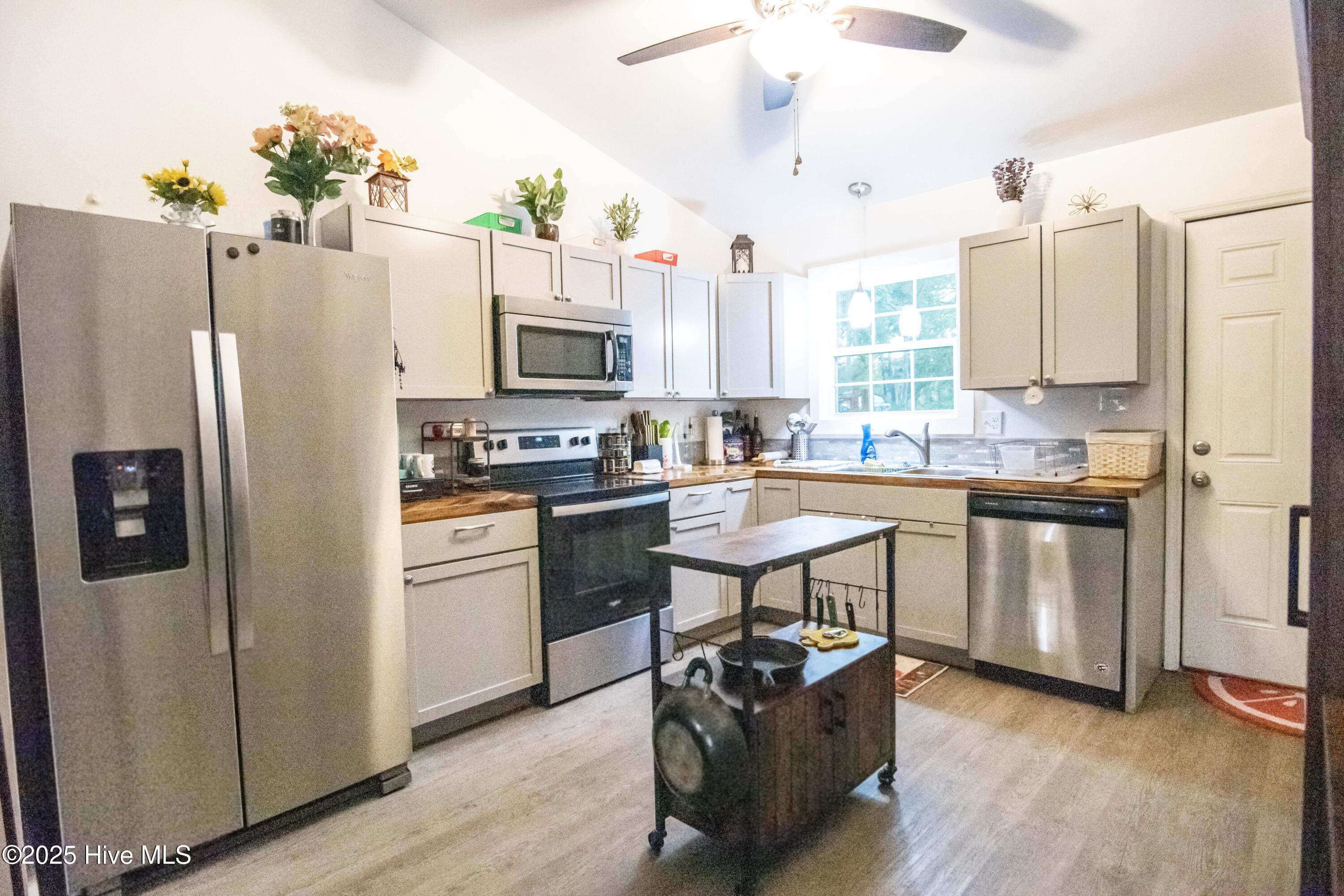 233 Cedar Ridge Lane Havelock, NC 28532 - Photo 12 of 21 _DSC0142