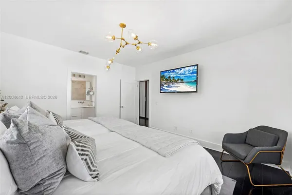 $24,500 | 3483 Chase Avenue, Miami Beach, FL 33140