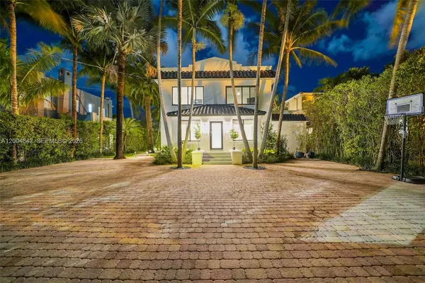 $24,500 | 3483 Chase Avenue, Miami Beach, FL 33140