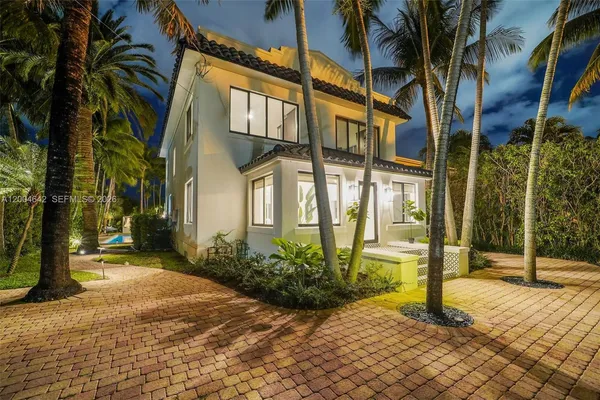 $24,500 | 3483 Chase Avenue, Miami Beach, FL 33140